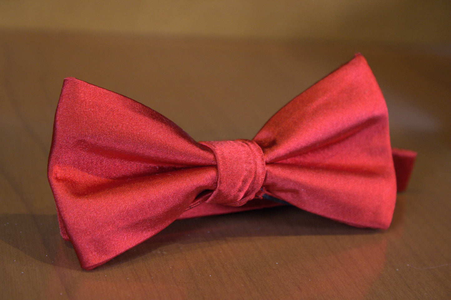 SILK BOWTIE RED