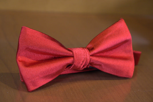 SILK BOWTIE RED