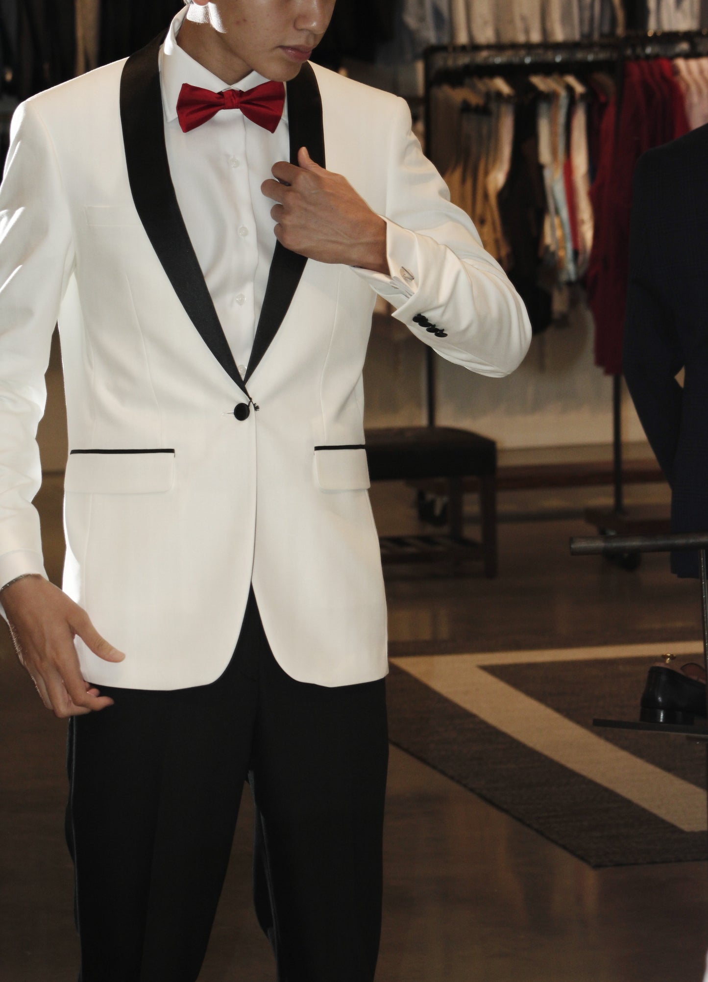 WHITE NOIR SHAWL TUXEDO